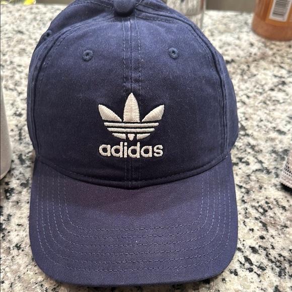 Adidas bundle - Picture 4 of 9